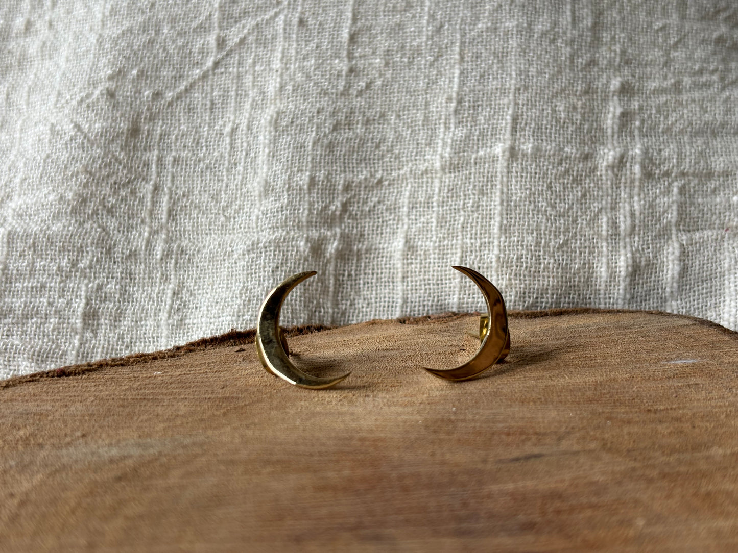z4. Brass Crescent Moon Studs